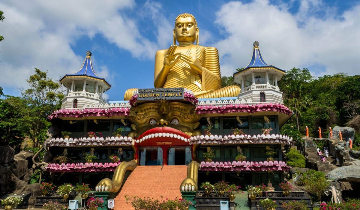 Experience Sri Lanka tour package from Delhi